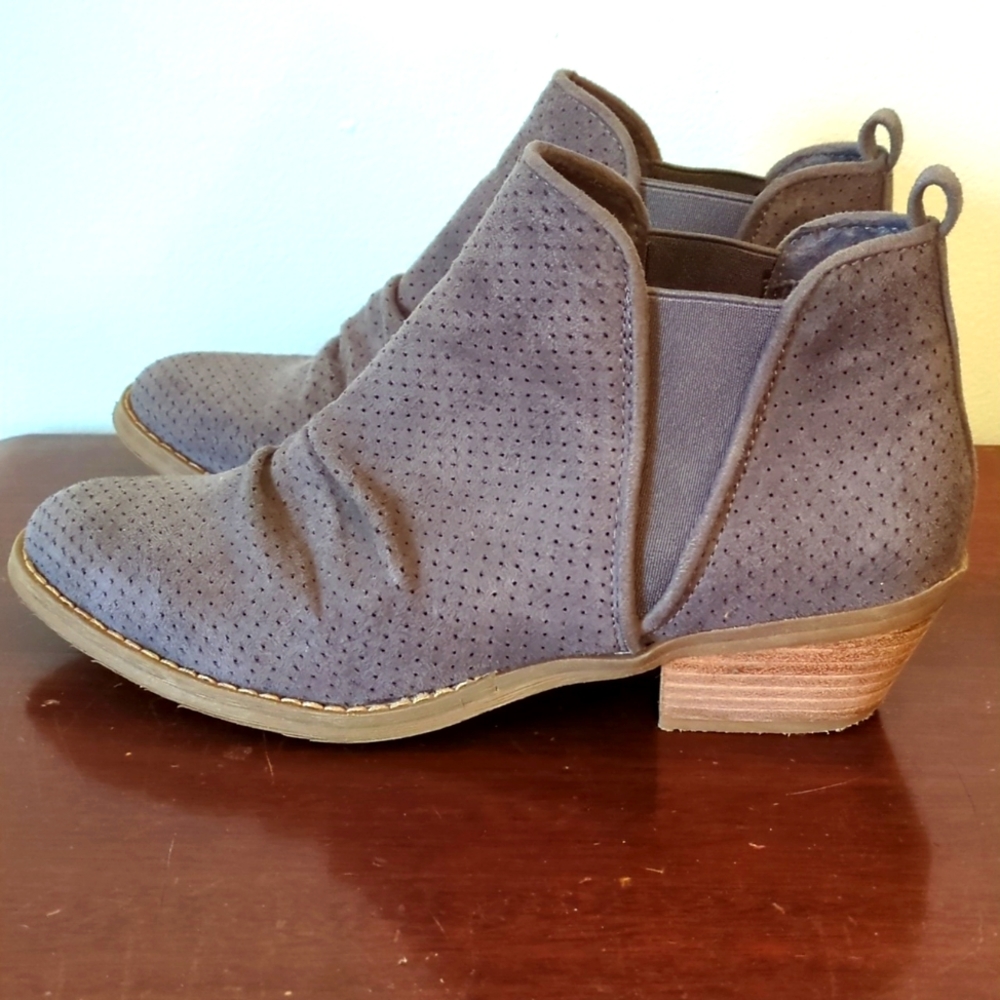 Report Slouchy Bootie